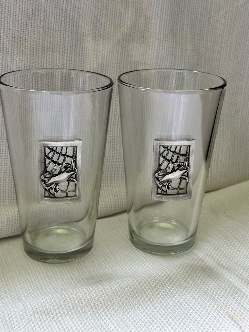 Salisbury Pewter Clear Glass Tumbler Pair with Crab/Net Medallion - Clear 12 oz